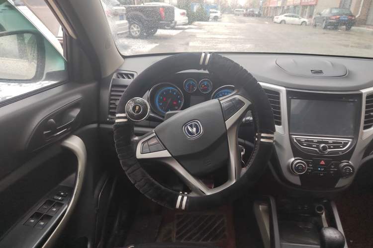 Used CHANGAN CS35 2012 1.6L Manual Comfort Version China V Standard Steering Wheel