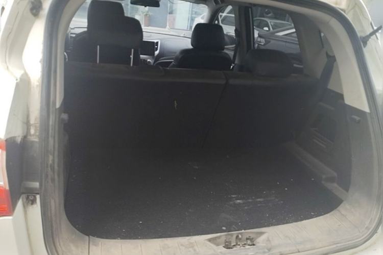 Used CHANGAN CS35 2012 1.6L Manual Luxury Model China IV Standard Trunk