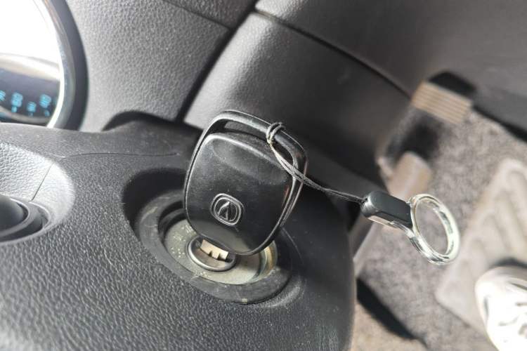 Used CHANGAN CS35 2012 1.6L Automatic Luxury Version China IV Standard Vehicle Key