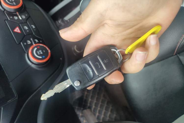Used CHANGAN CS35 2012 1.6L Automatic Luxury Version China IV Standard Vehicle Key