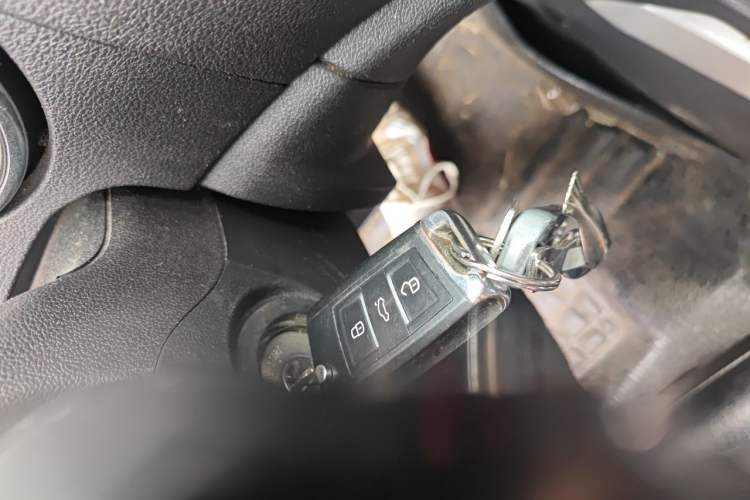 Used CHANGAN CS35 2012 1.6L Automatic Luxury Version China IV Standard Vehicle Key