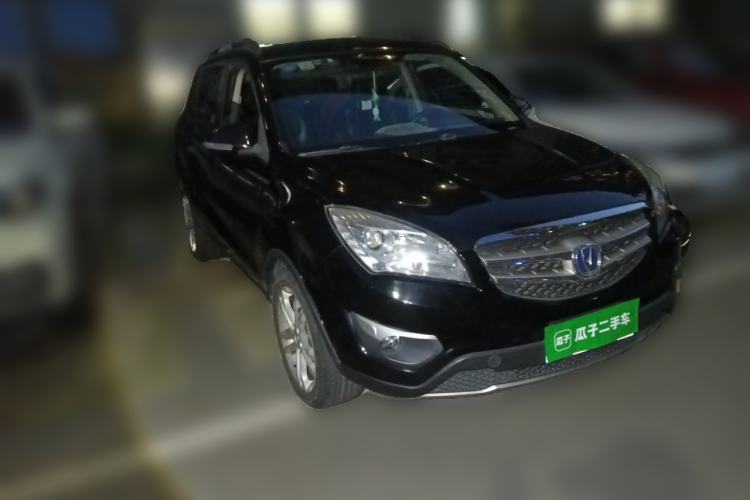 Used CHANGAN CS35 2014 1.6L Manual Luxury Model China IV Standard Front Right 45 Deg