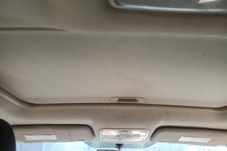 Used CHANGAN CS35 2014 1.6L Automatic Luxury Model China V Standard Headliner