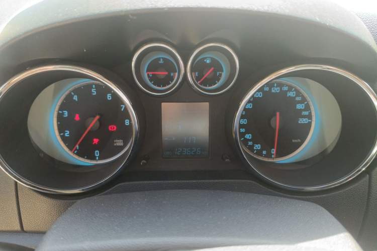 Used CHANGAN CS35 2014 1.6L Automatic Luxury Model China V Standard Instrument Cluster