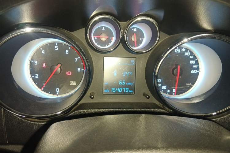 Used CHANGAN CS35 2014 1.6L Manual Luxury Model China IV Standard Instrument Cluster