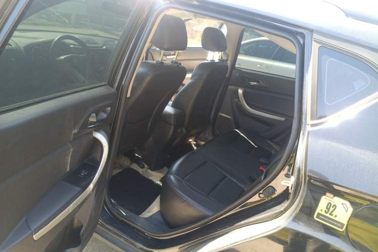 Used CHANGAN CS35 2014 1.6L Automatic Luxury Model China V Standard Left Rear Seat