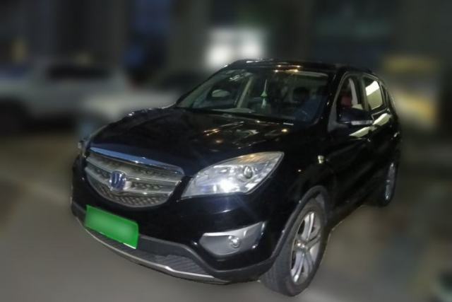 Gebrauchter CHANGAN CS35 2014 1.6L Manual Luxury Model China IV Standard