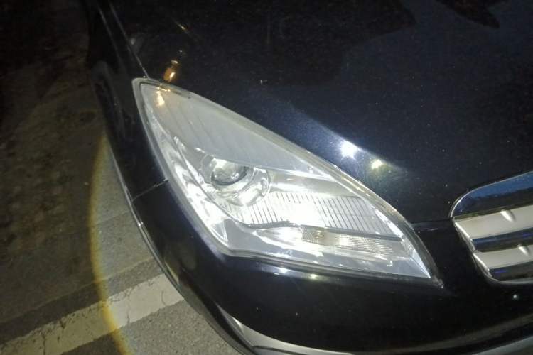 Used CHANGAN CS35 2014 1.6L Manual Luxury Model China IV Standard Right Front Headlight