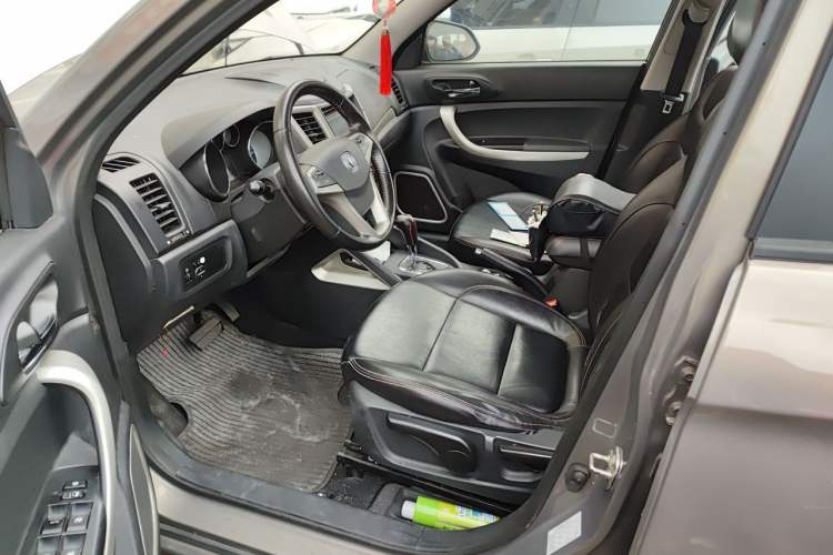 Used CHANGAN CS35 2014 1.6L Automatic Luxury Model China IV Standard Driver Seat