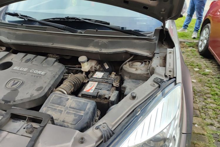 Used CHANGAN CS35 2014 1.6L Automatic Luxury Model China IV Standard Engine Bay Left