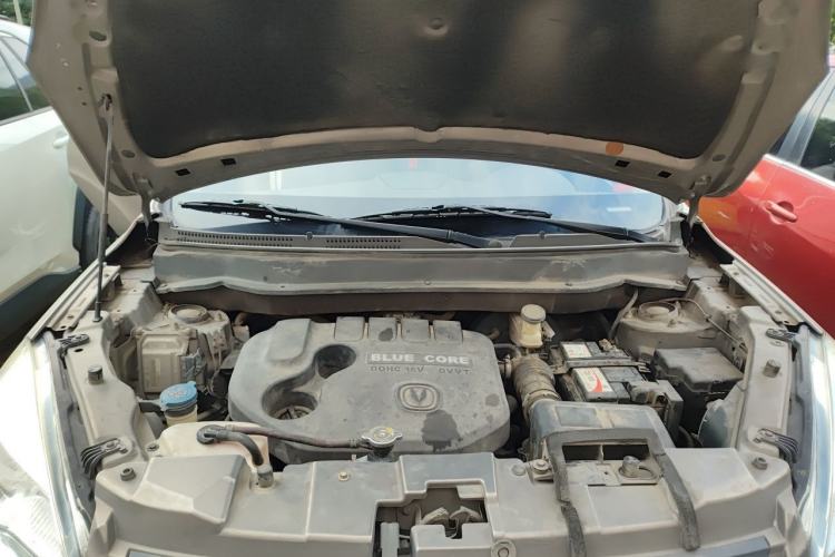 Used CHANGAN CS35 2014 1.6L Automatic Luxury Model China IV Standard Engine Bay