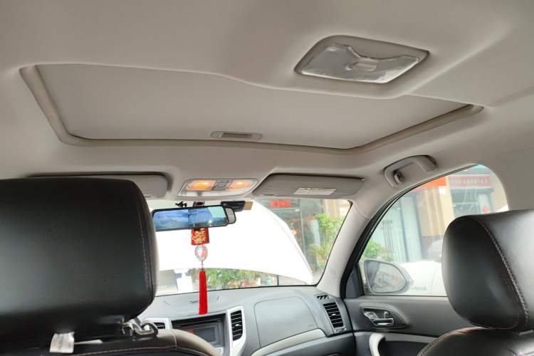Used CHANGAN CS35 2014 1.6L Automatic Luxury Model China IV Standard Headliner