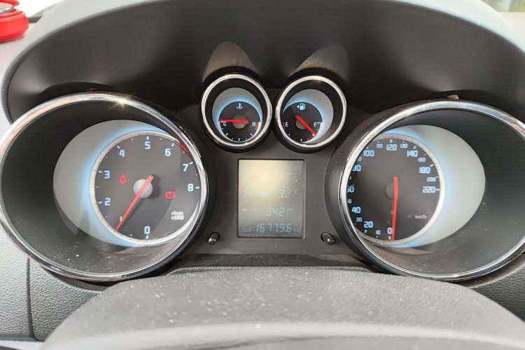Used CHANGAN CS35 2014 1.6L Automatic Luxury Model China IV Standard Instrument Cluster
