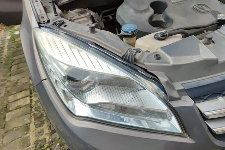 Used CHANGAN CS35 2014 1.6L Automatic Luxury Model China IV Standard Right Front Headlight