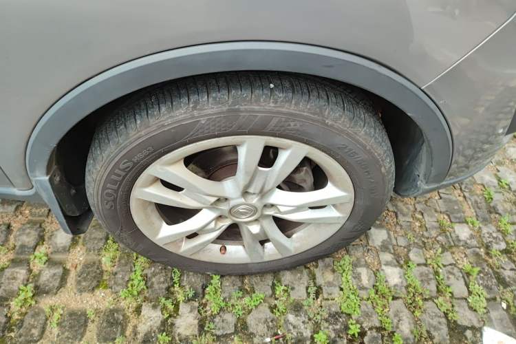 Used CHANGAN CS35 2014 1.6L Automatic Luxury Model China IV Standard Right Front Wheel Hub