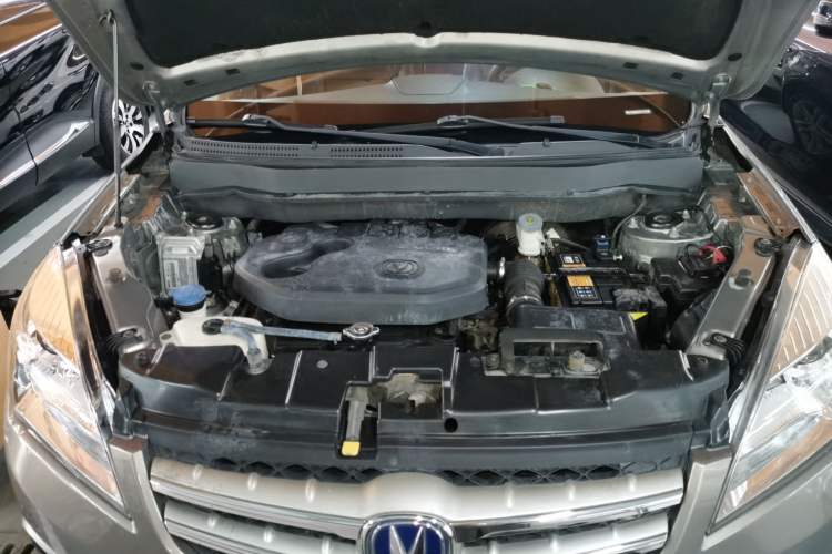 Used CHANGAN CS35 2014 1.6L Manual Luxury Model China IV Standard Engine Bay