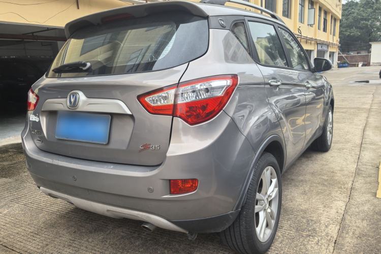 Used CHANGAN CS35 2014 1.6L Automatic Luxury Model China IV Standard Exterior 2
