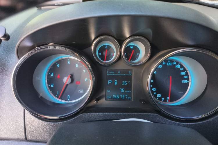 Used CHANGAN CS35 2014 1.6L Automatic Luxury Model China IV Standard Instrument Cluster