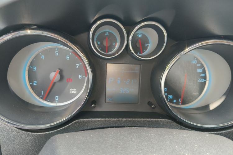 Used CHANGAN CS35 2014 1.6L Automatic Luxury Model China IV Standard Instrument Cluster