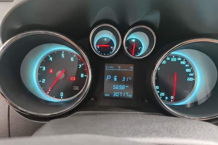 Used CHANGAN CS35 2014 1.6L Automatic Luxury Model China IV Standard Instrument Cluster
