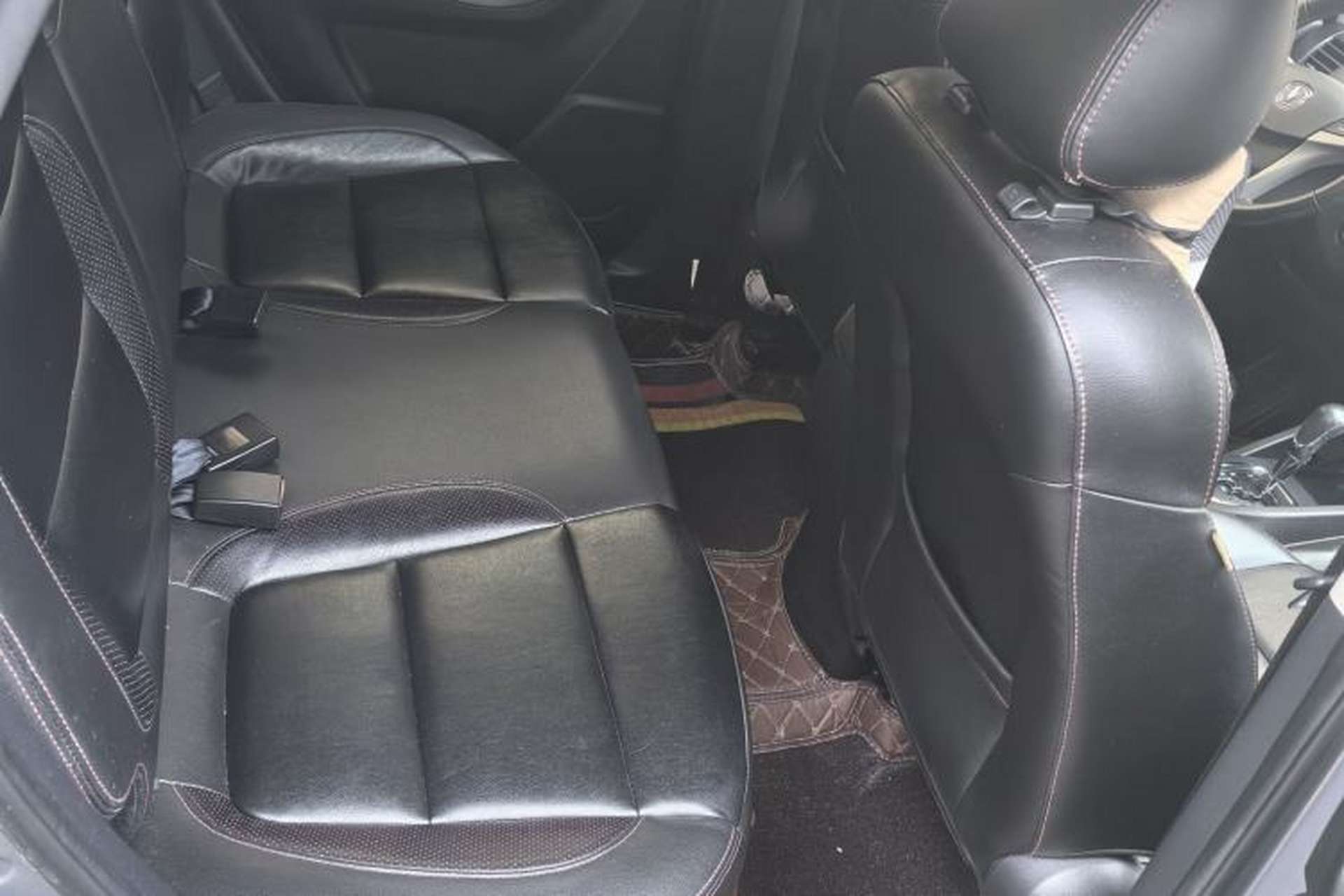 Used CHANGAN CS35 2014 1.6L Automatic Luxury Model China IV Standard Interior 1