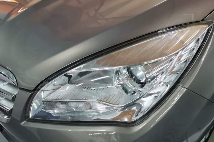 Used CHANGAN CS35 2014 1.6L Manual Luxury Model China IV Standard Left Front Headlight