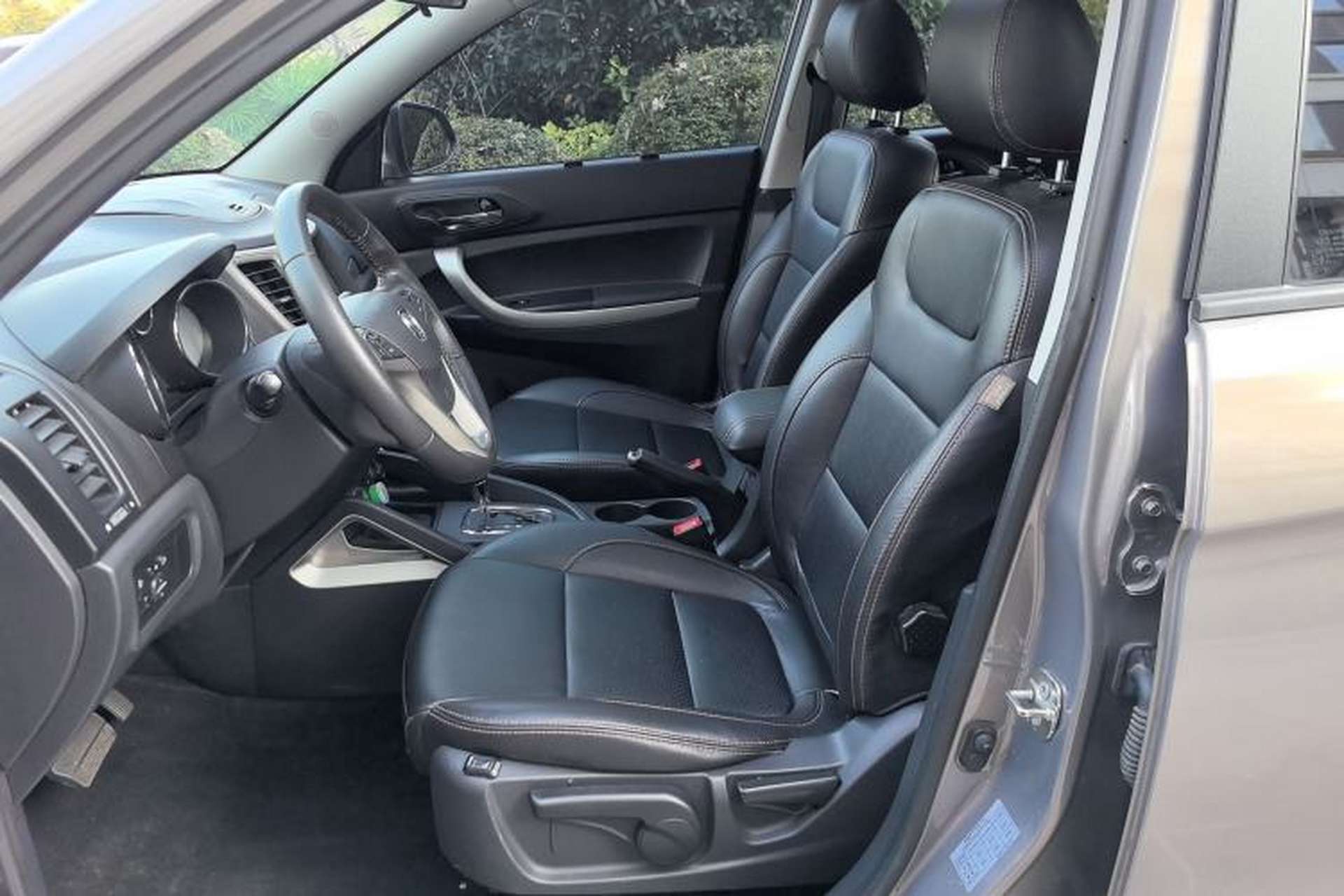 Used CHANGAN CS35 2014 1.6L Automatic Luxury Model China IV Standard Left Front Seat