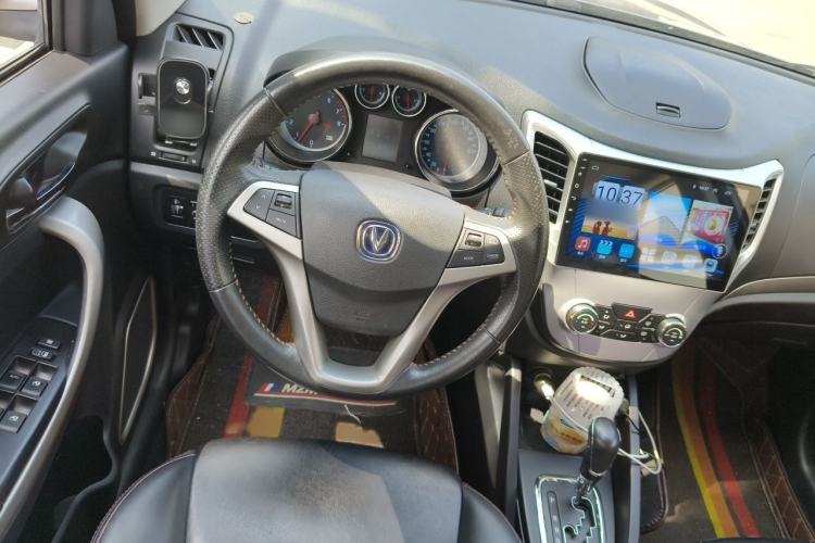 Used CHANGAN CS35 2014 1.6L Automatic Luxury Model China IV Standard Steering Wheel