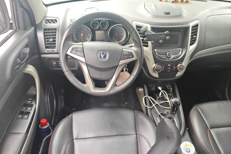 Used CHANGAN CS35 2014 1.6L Manual Luxury Model China IV Standard Steering Wheel