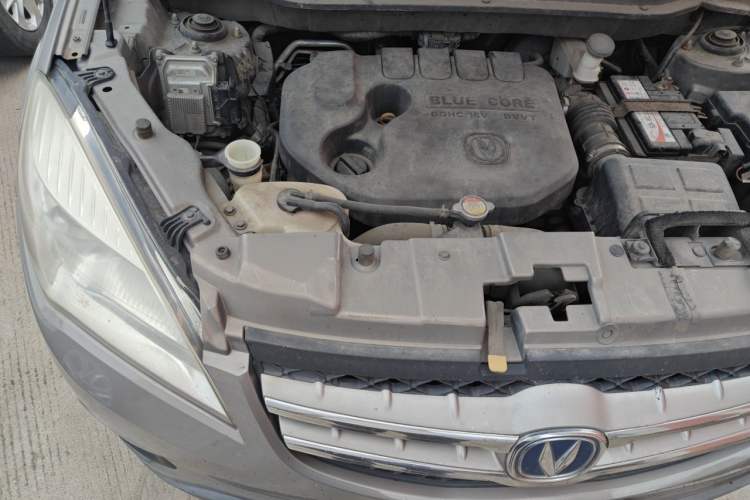 Used CHANGAN CS35 2014 1.6L Manual Luxury Model China IV Standard Engine Bay Right