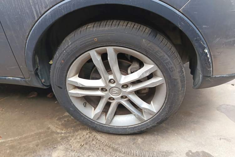 Used CHANGAN CS35 2014 1.6L Manual Luxury Model China IV Standard Exterior 7