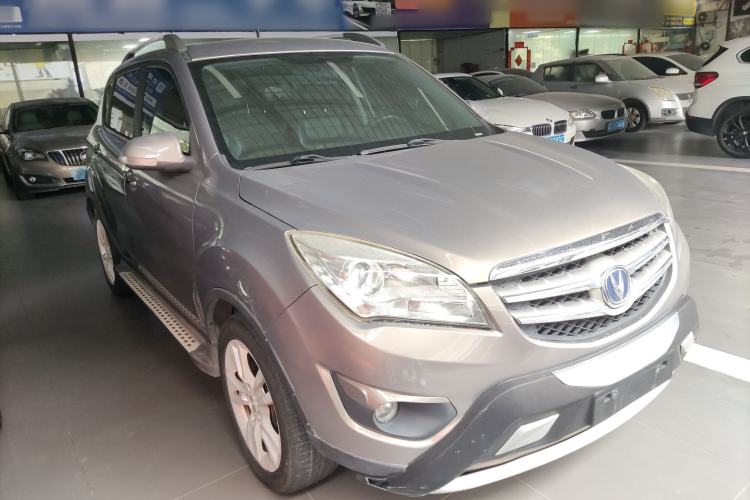 Used CHANGAN CS35 2014 1.6L Automatic Luxury Model China IV Standard Front Right 45 Deg