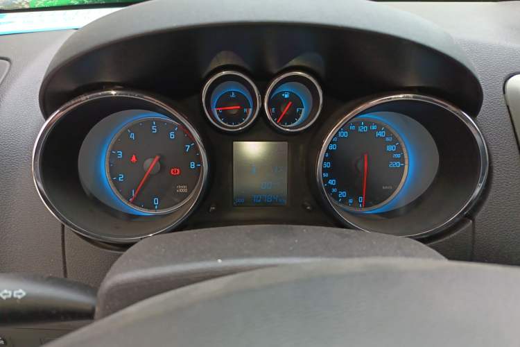 Used CHANGAN CS35 2014 1.6L Manual Luxury Model China IV Standard Instrument Cluster