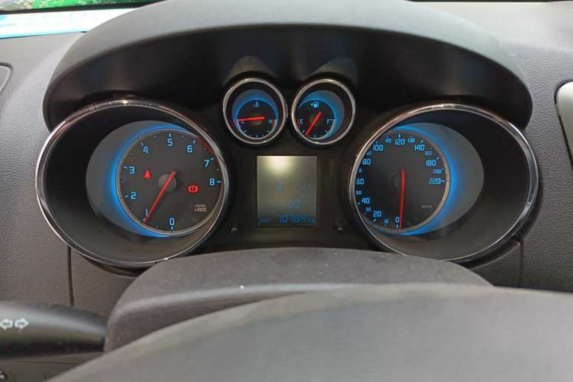 Used CHANGAN CS35 2014 1.6L Manual Luxury Model China IV Standard Instrument Cluster
