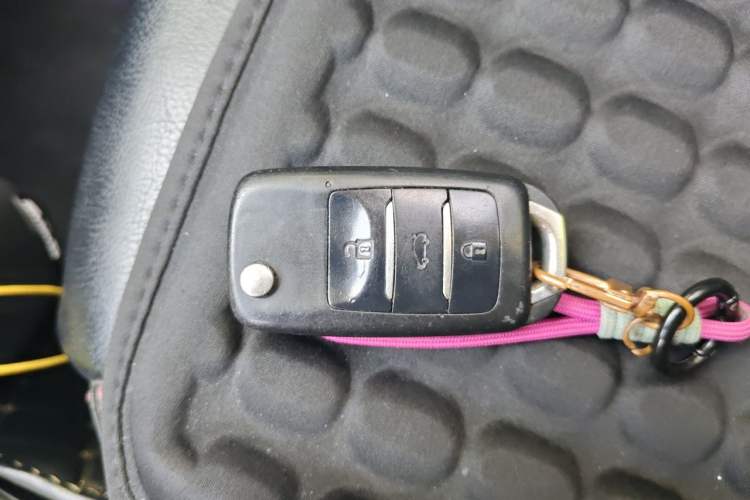 Used CHANGAN CS35 2014 1.6L Automatic Luxury Model China V Standard Interior 1