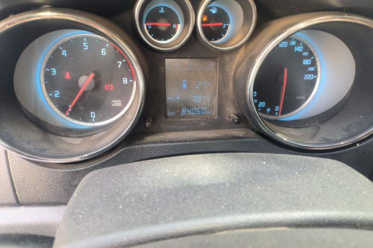 Used CHANGAN CS35 2014 1.6L Manual Luxury Model China IV Standard Odometer Close Up