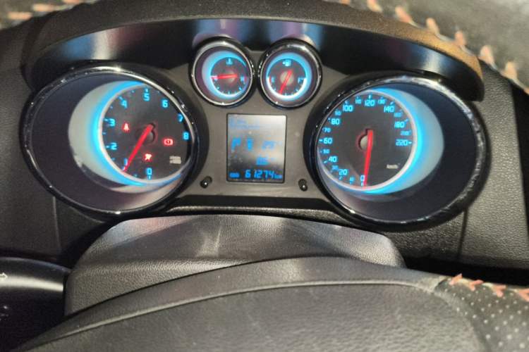 Used CHANGAN CS35 2014 1.6L Automatic Luxury Model China IV Standard Odometer Close Up