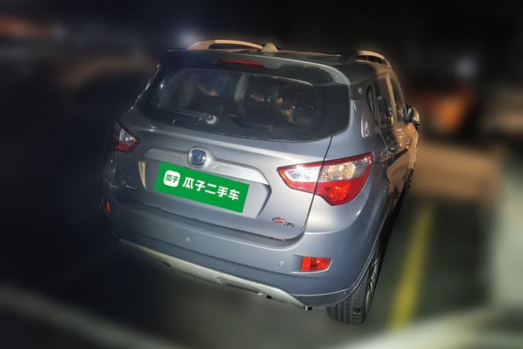Used CHANGAN CS35 2014 1.6L Automatic Luxury Model China IV Standard Rear Right 45 Deg