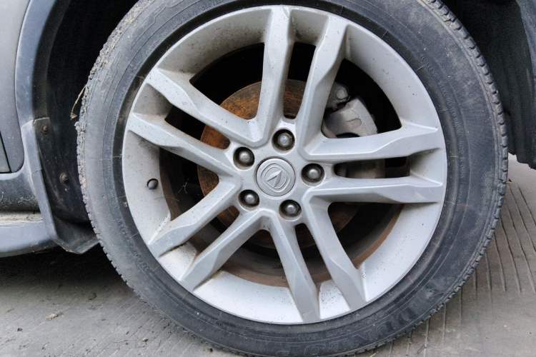 Used CHANGAN CS35 2014 1.6L Manual Luxury Navigation Model China V Standard Right Front Wheel Hub