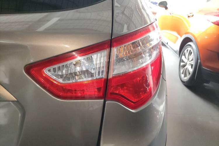 Used CHANGAN CS35 2014 1.6L Automatic Luxury Model China IV Standard Right Rear Taillight