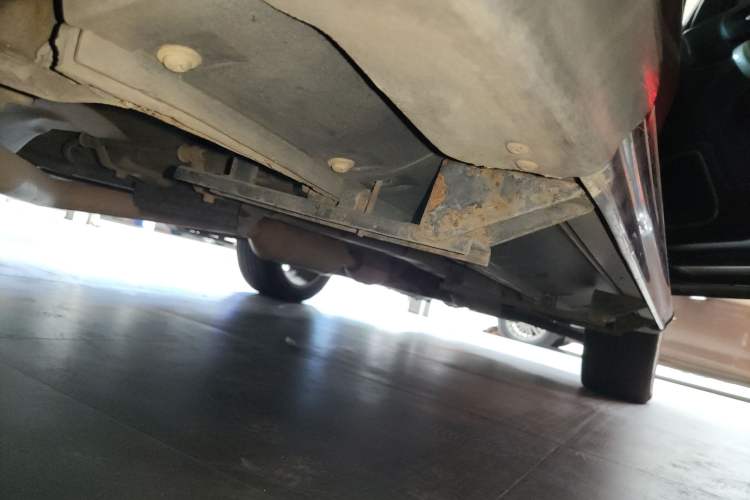 Used CHANGAN CS35 2014 1.6L Automatic Luxury Model China IV Standard Right Side Sill
