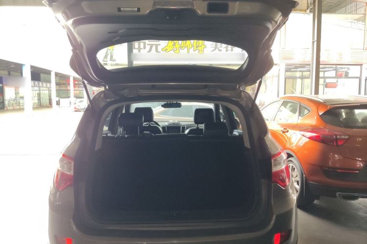 Used CHANGAN CS35 2014 1.6L Automatic Luxury Model China IV Standard Trunk