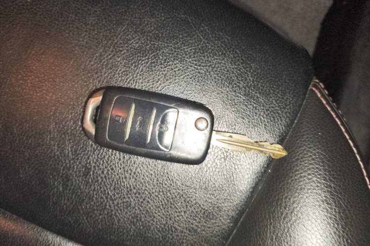 Used CHANGAN CS35 2014 1.6L Automatic Luxury Model China IV Standard Vehicle Key