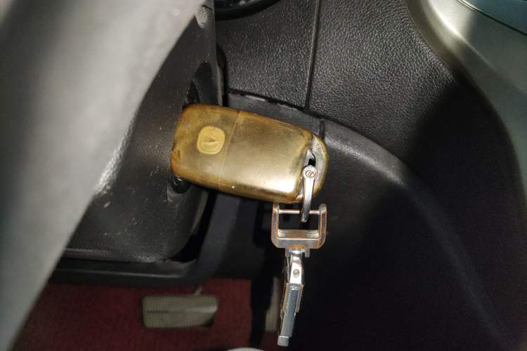 Used CHANGAN CS35 2014 1.6L Automatic Luxury Model China IV Standard Vehicle Key