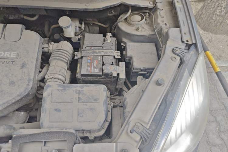 Used CHANGAN CS35 2014 1.6L Manual Luxury Model China IV Standard Engine Bay Left