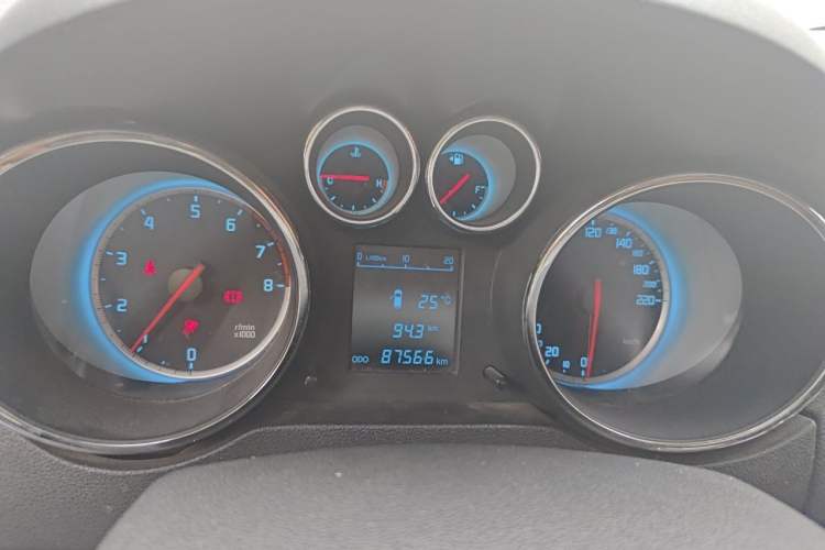 Used CHANGAN CS35 2014 1.6L Manual Luxury Model China IV Standard Instrument Cluster