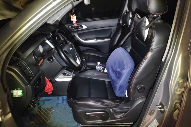 Used CHANGAN CS35 2014 1.6L Manual Luxury Model China IV Standard Left Front Seat
