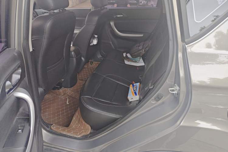 Used CHANGAN CS35 2014 1.6L Manual Luxury Model China IV Standard Left Rear Seat