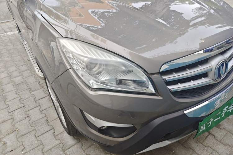 Used CHANGAN CS35 2014 1.6L Manual Luxury Model China IV Standard Right Front Headlight