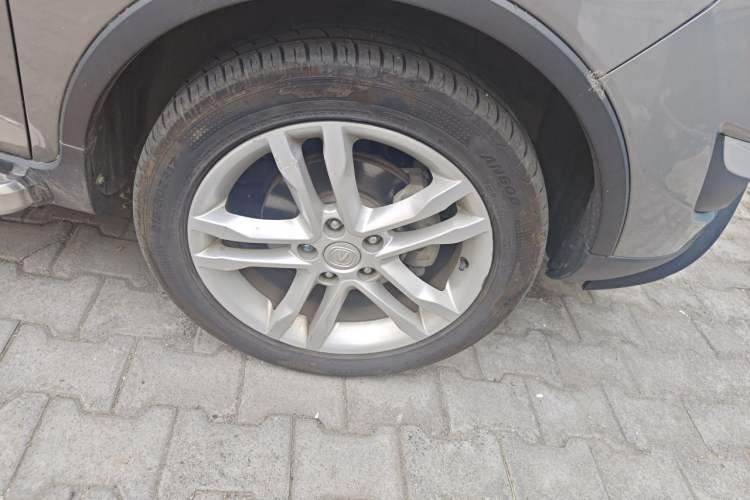 Used CHANGAN CS35 2014 1.6L Manual Luxury Model China IV Standard Right Front Wheel Hub